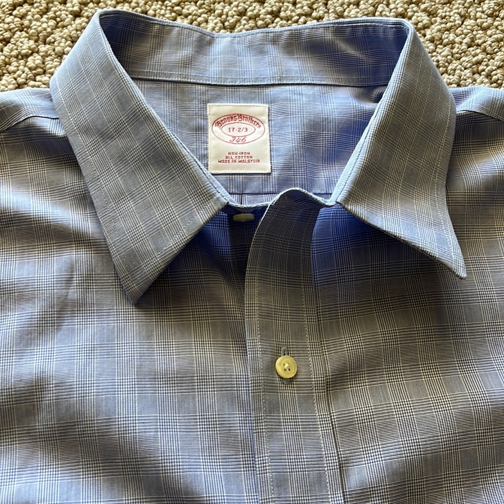 Button down shirt - Picture 1 of 6